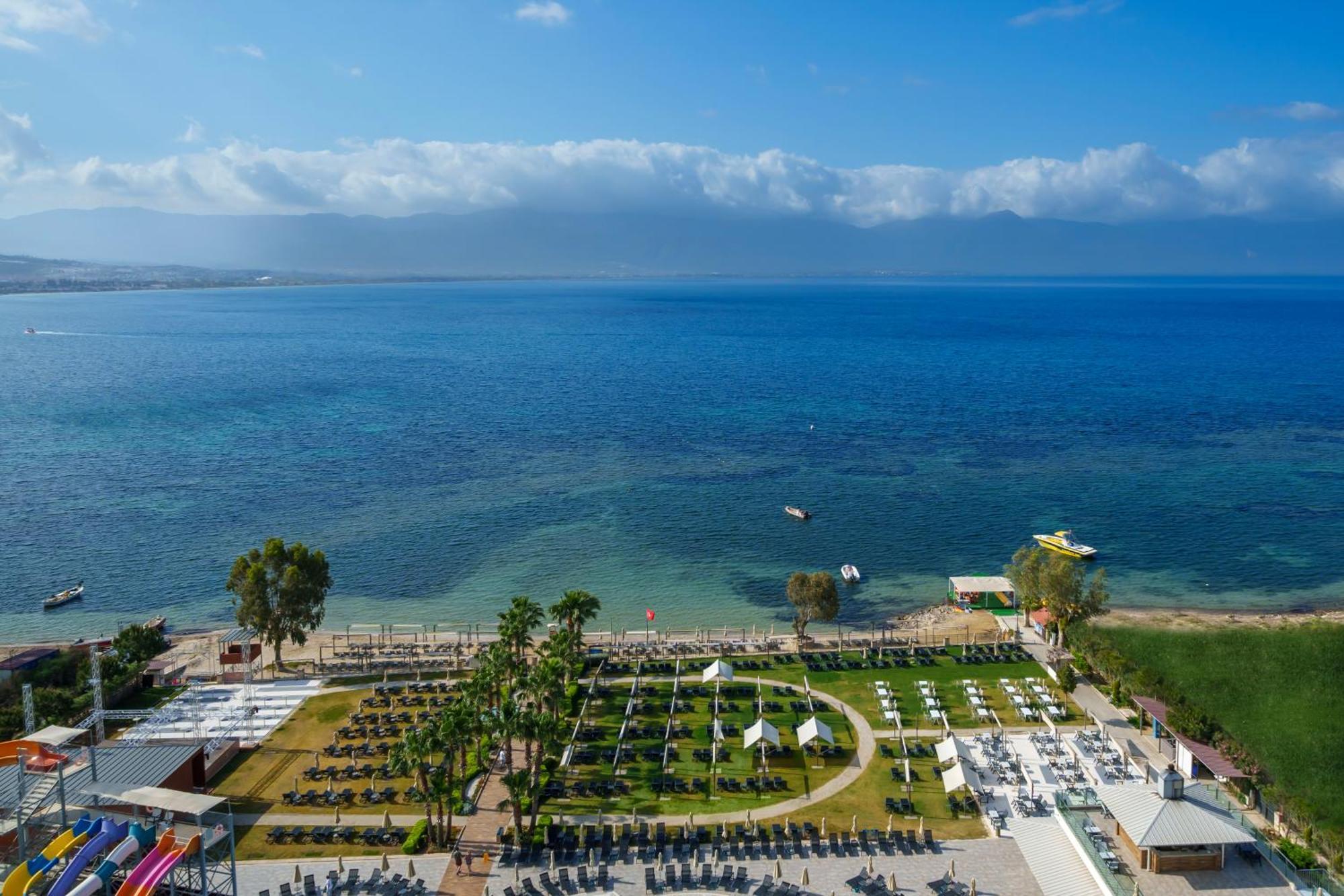 Liberty Kusadası Esterno foto